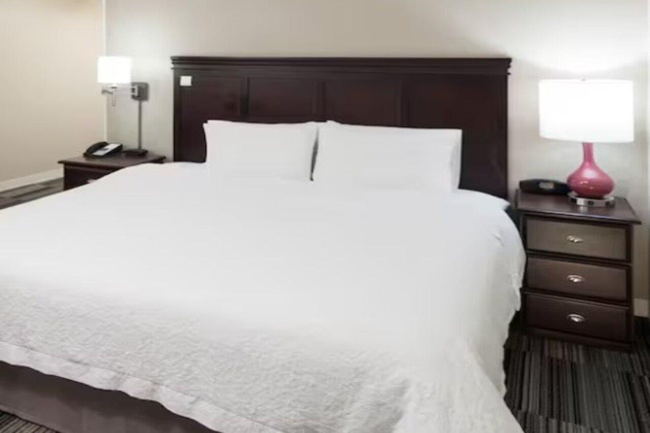 Hampton Inn & Suites Omaha-Downtown Εξωτερικό φωτογραφία