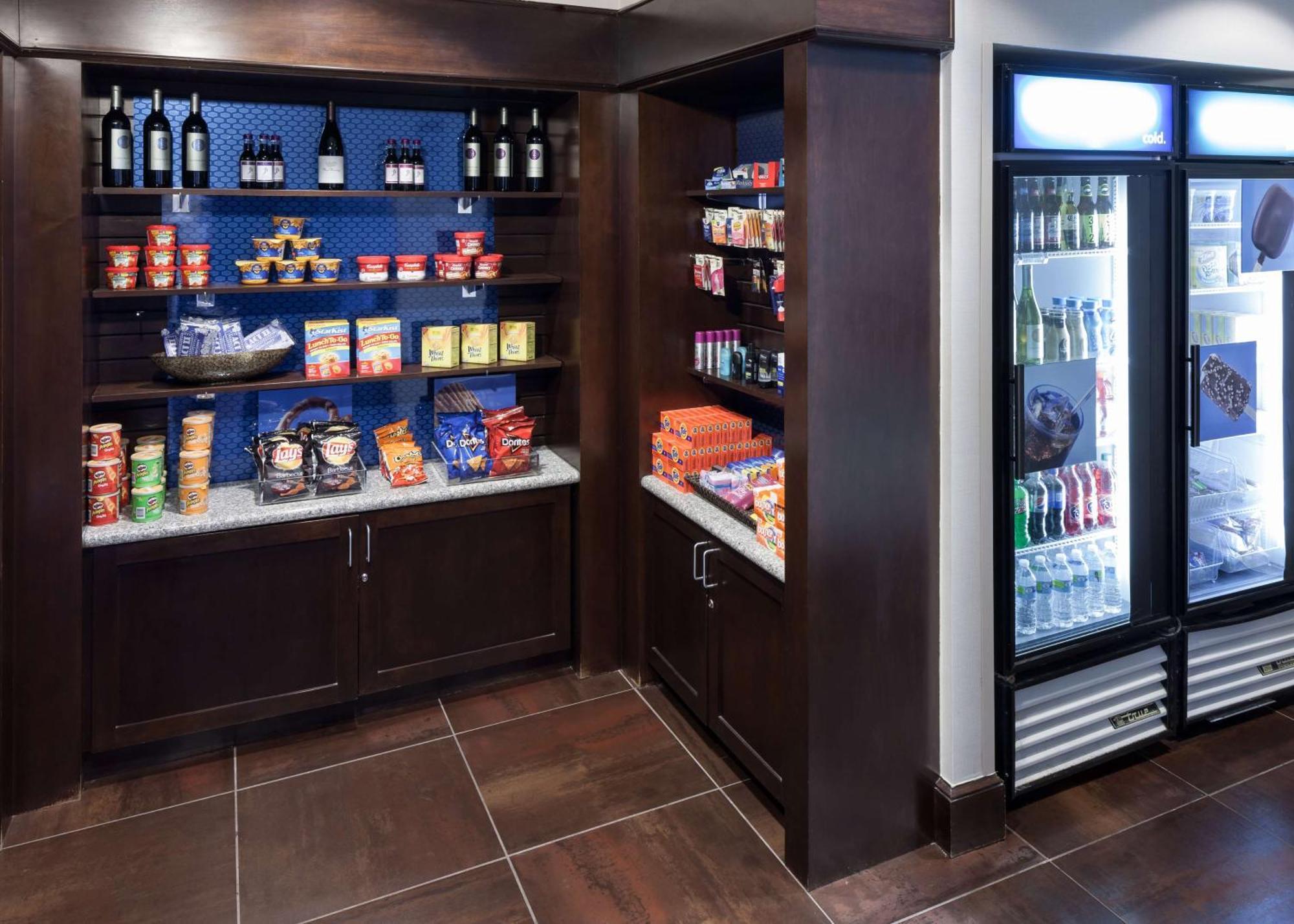 Hampton Inn & Suites Omaha-Downtown Εξωτερικό φωτογραφία