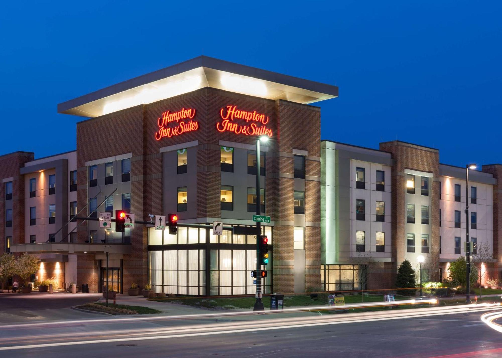 Hampton Inn & Suites Omaha-Downtown Εξωτερικό φωτογραφία