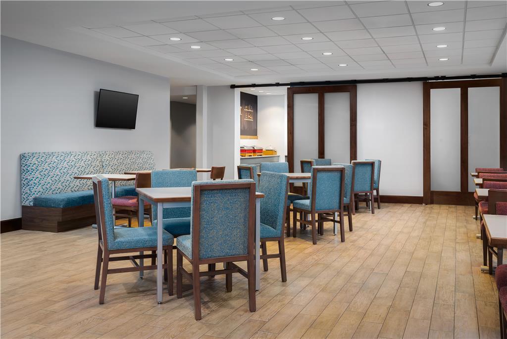 Hampton Inn & Suites Omaha-Downtown Εστιατόριο φωτογραφία